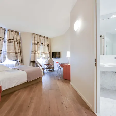 & Regent Petite France Hotel Straßburg