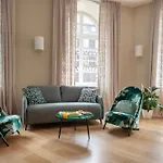 & Regent Petite France By Collection