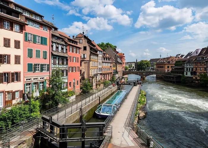 & Regent Petite France By Collection Hotel 5*